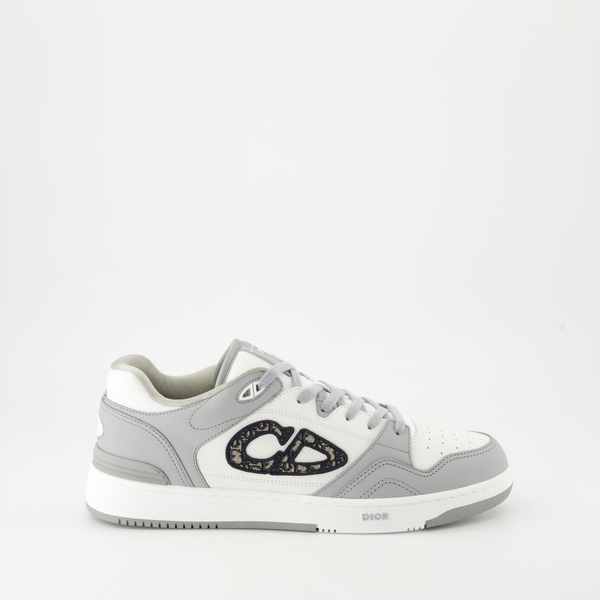 B57 Sneakers