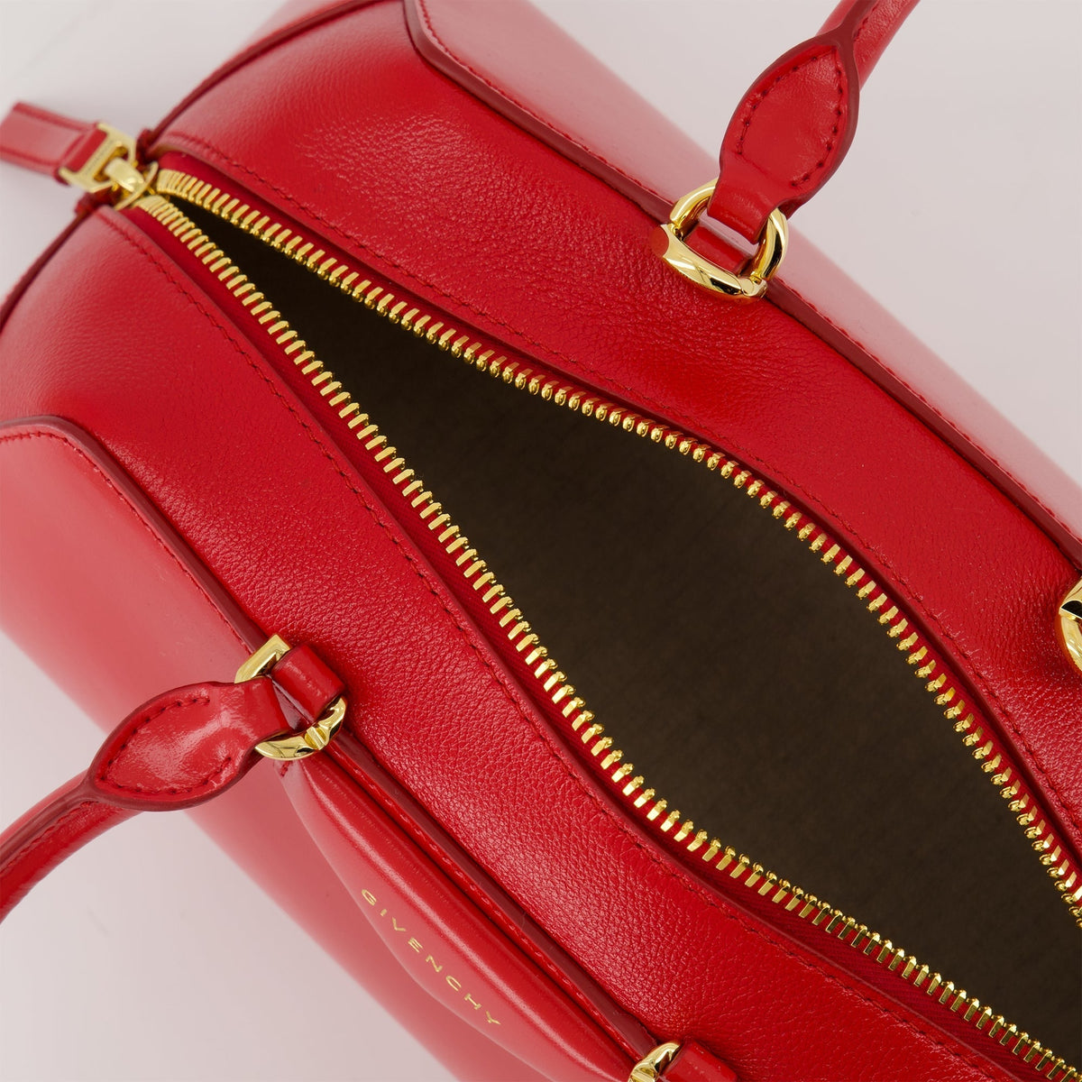 Small Antigona Cube East-West Bag
